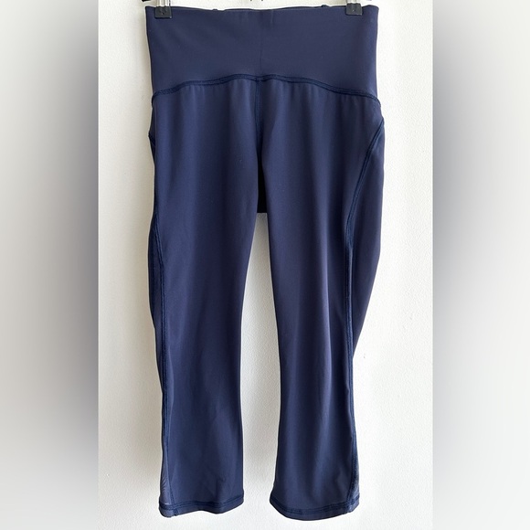 Lululemon Revitalize Crop Leggings, Blue, Cropped Leggings, Size 4 - Picture 2 of 16